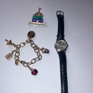 Disney Snow White Limited Edition Charms
Bracelet 75th anniversary watch lot